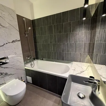 Apartment Elite Qualis *